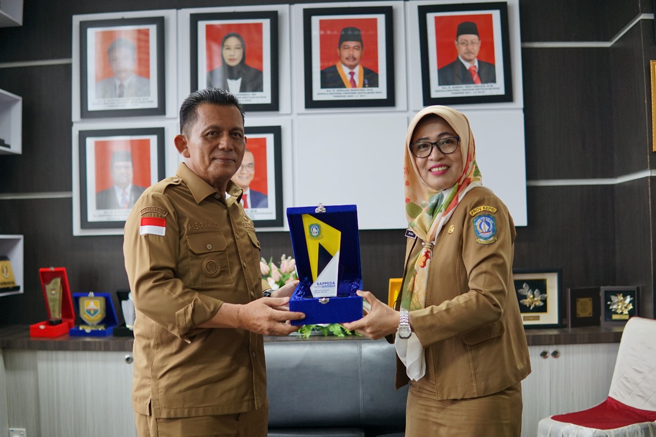 Gubernur Kepri Silaturahim Bersama Staf Bappeda Kepri