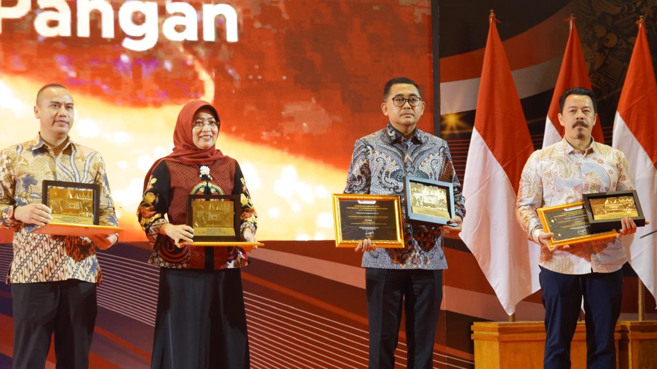 Dahsyat! Bappeda Kepri Raih Gurindam Award Bank Indonesia