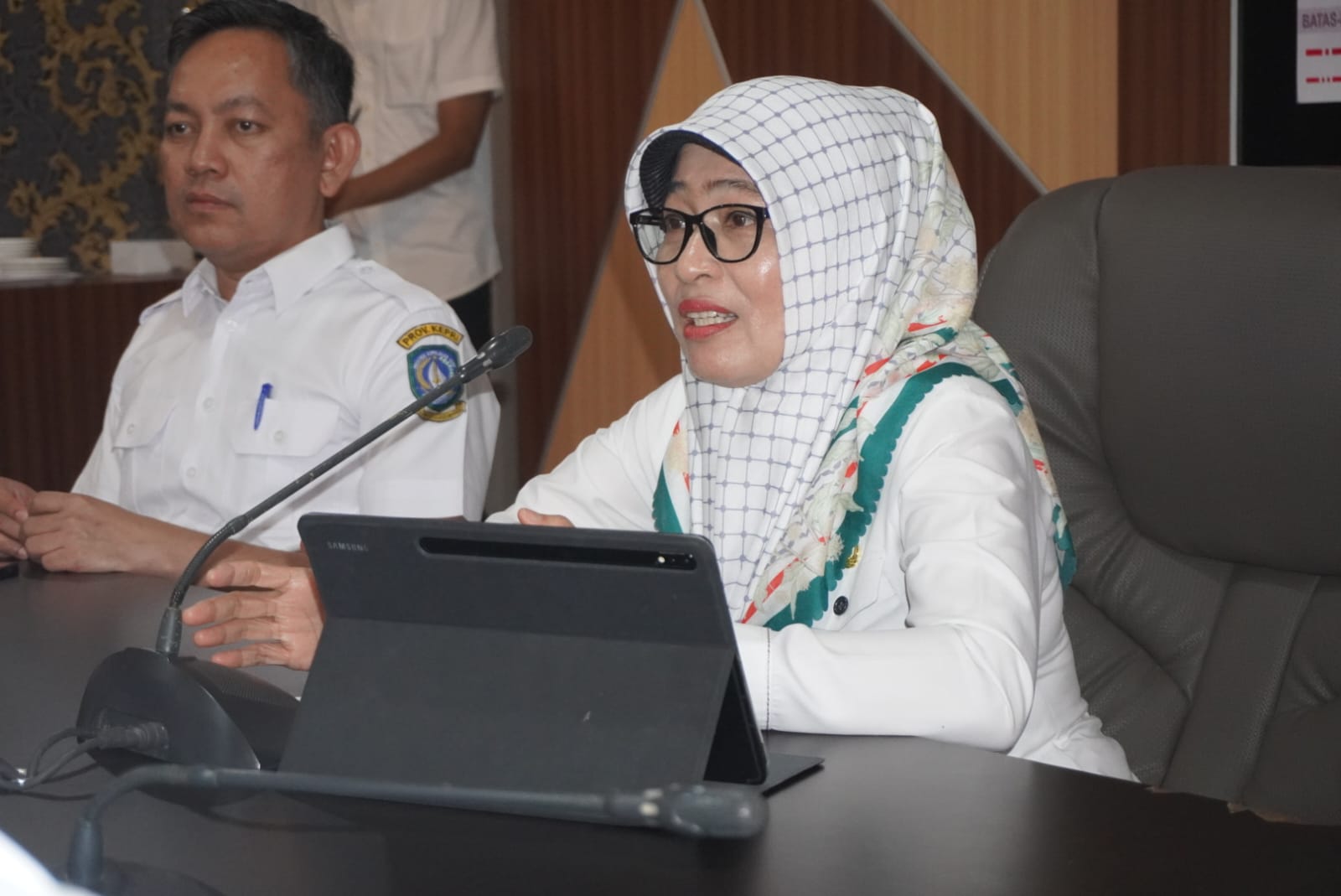 Kepala Badan Perencanaan, Penelitian, dan Pengembangan Provinsi Kepulauan Riau memimpin persiapan Rapat Koordinasi Teknis Perencanaan Pembangunan (Rakortekrenbang) Tahun 2024 yang akan dilaksanakan pada tanggal 26 Februari s.d. 7 Maret 2024 di Surabaya.